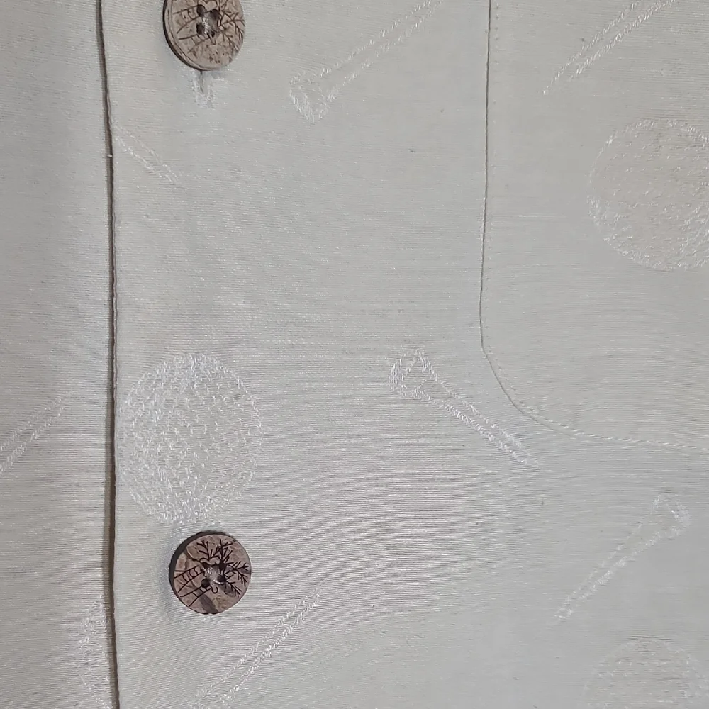 Big Dogs Cream Casual Button Down Shirt with Textured Pattern - Picture 8 of 8